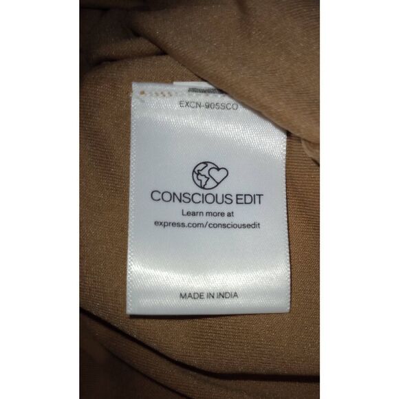 NWT Express, geometric Portofino midi dress. Size large (belt not included) - Picture 5 of 6